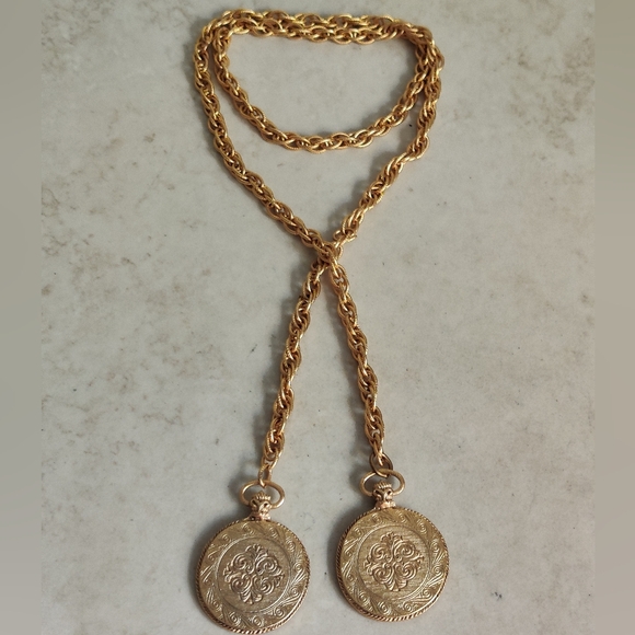 Vintage Lariat Style Medallions Necklace - Picture 7 of 9